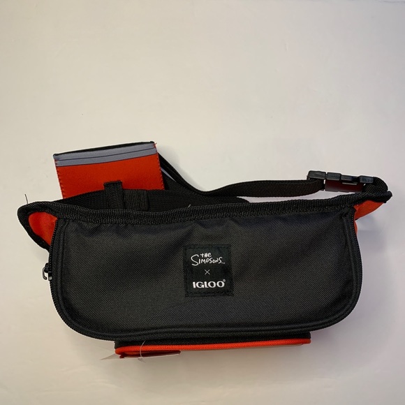 Igloo Bags Igloo X The Simpsons Duff Beer Insulated Cooler Fanny Pack 32oz Cans Capacity